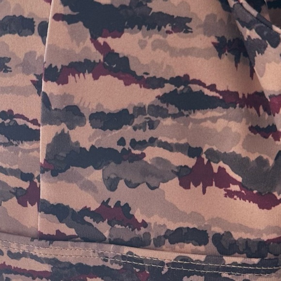 Fabletics On-The-Go Midi Medium Impact Sports Bra size xxs - Picture 6 of 9